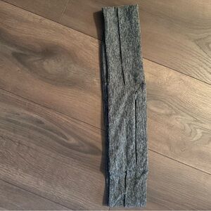 Running belt with pockets